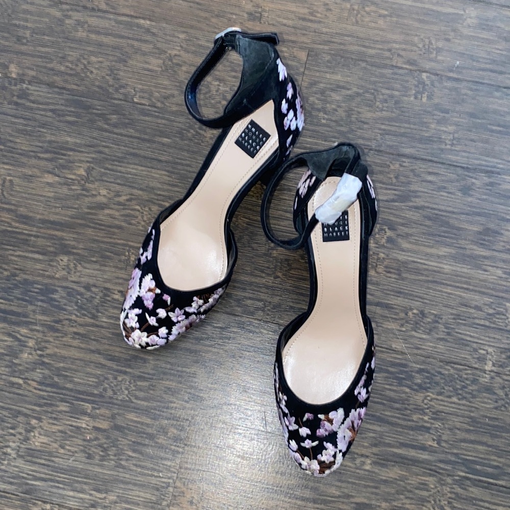 WHBM Strappy Block Heels, perfect for Spring 💐